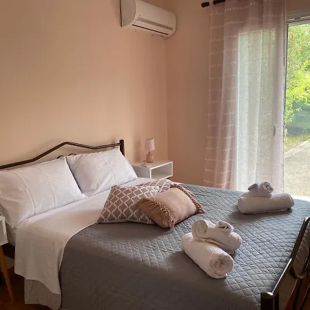 Vanilla Holiday House * Alepou